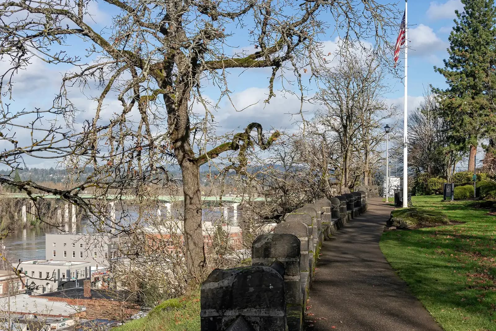 Oregon City, Oregon — home staging & interior design by Greylyn Wayne